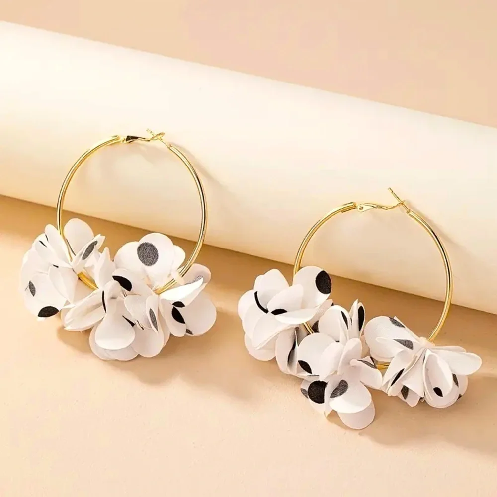 Black and White Polkadot Flower Hoop Earrings - Picture 1 of 5